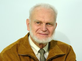 Лидер фракции "Зеленая Россия" Алексей Яблоков. Фото с сайта ras.ru Лидер фракции "Зеленая Россия" Алексей Яблоков. Фото с сайта ras.ru